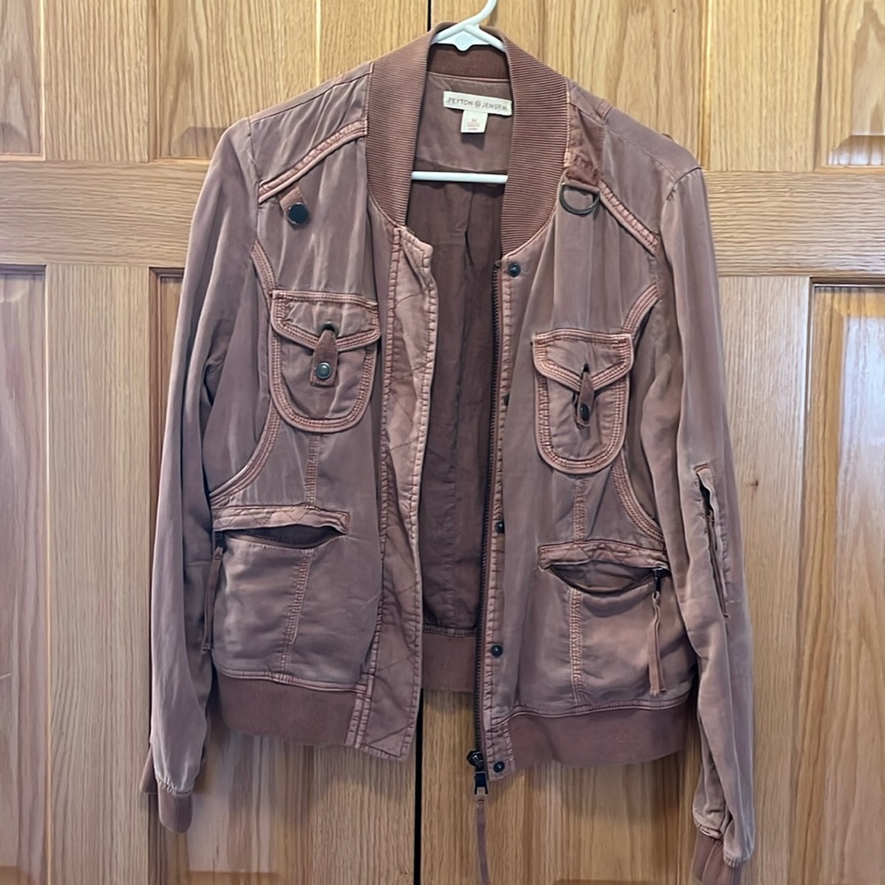 Peyton & Jensen size medium